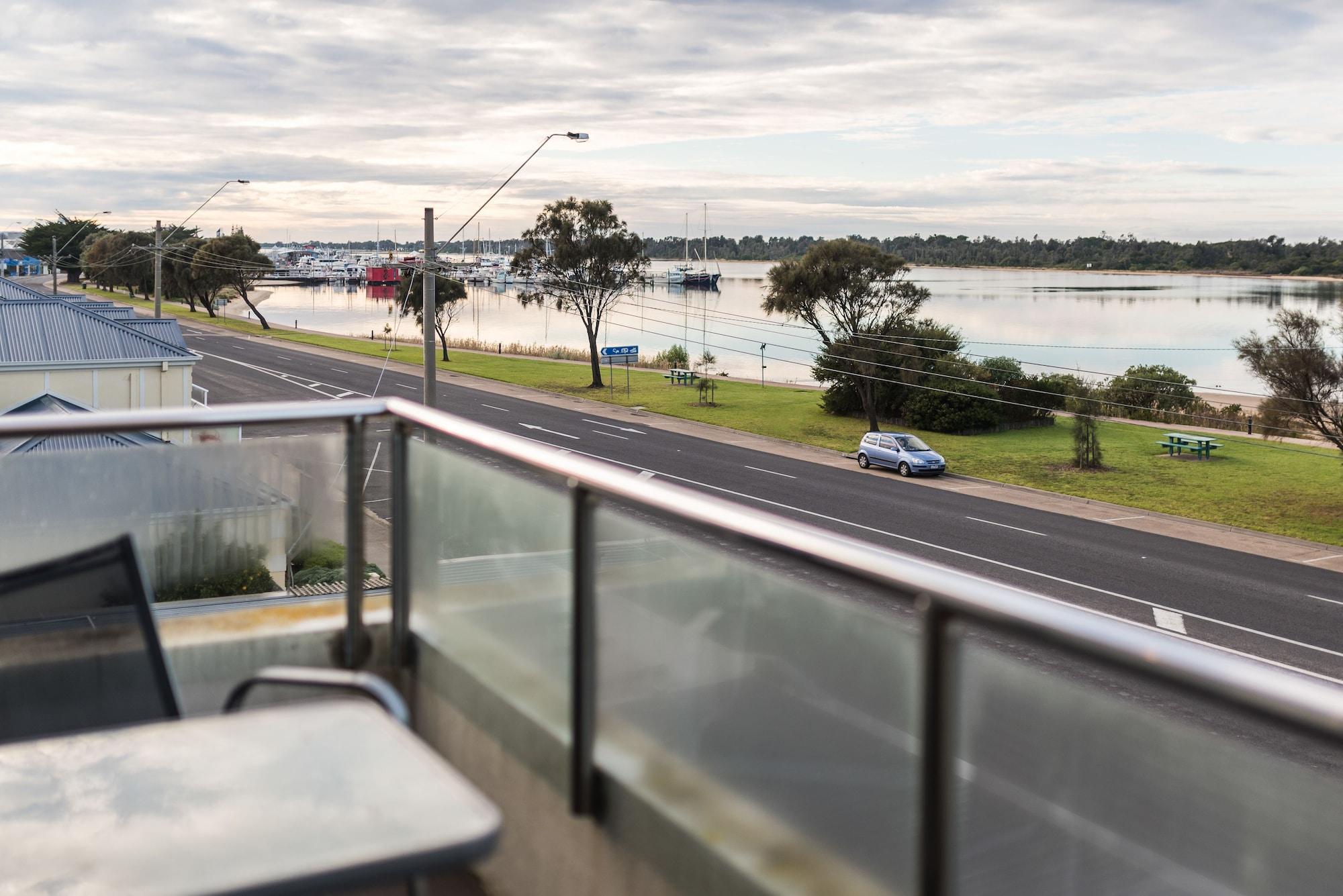 The Esplanade Resort And Spa Lakes Entrance Exterior photo