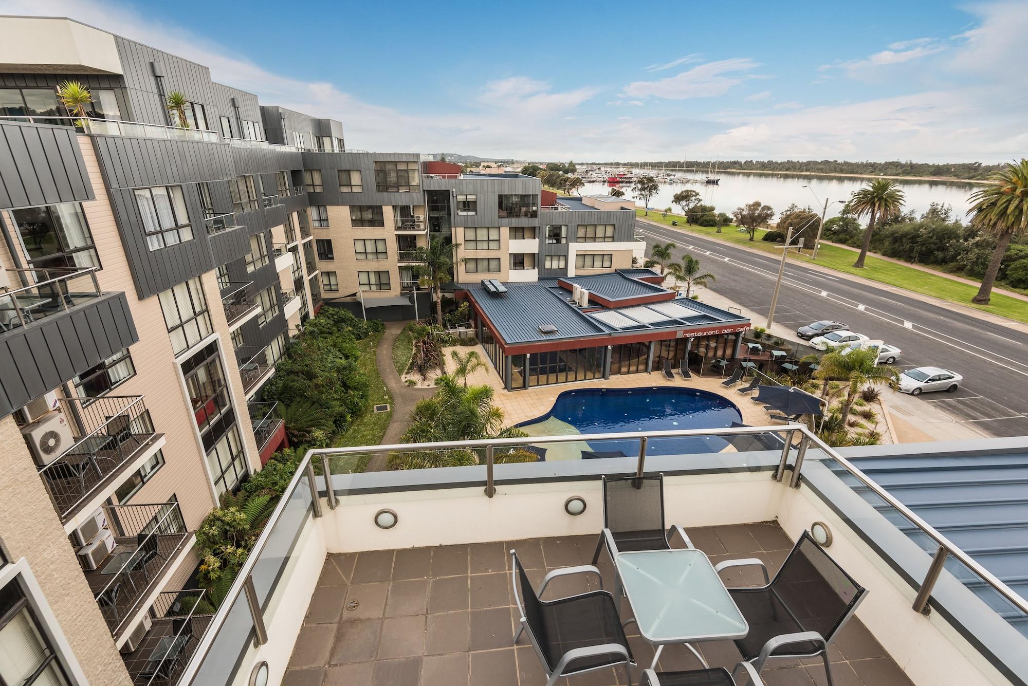 The Esplanade Resort And Spa Lakes Entrance Exterior photo