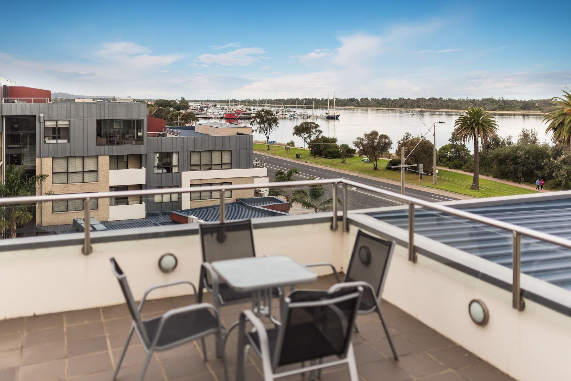 The Esplanade Resort And Spa Lakes Entrance Exterior photo