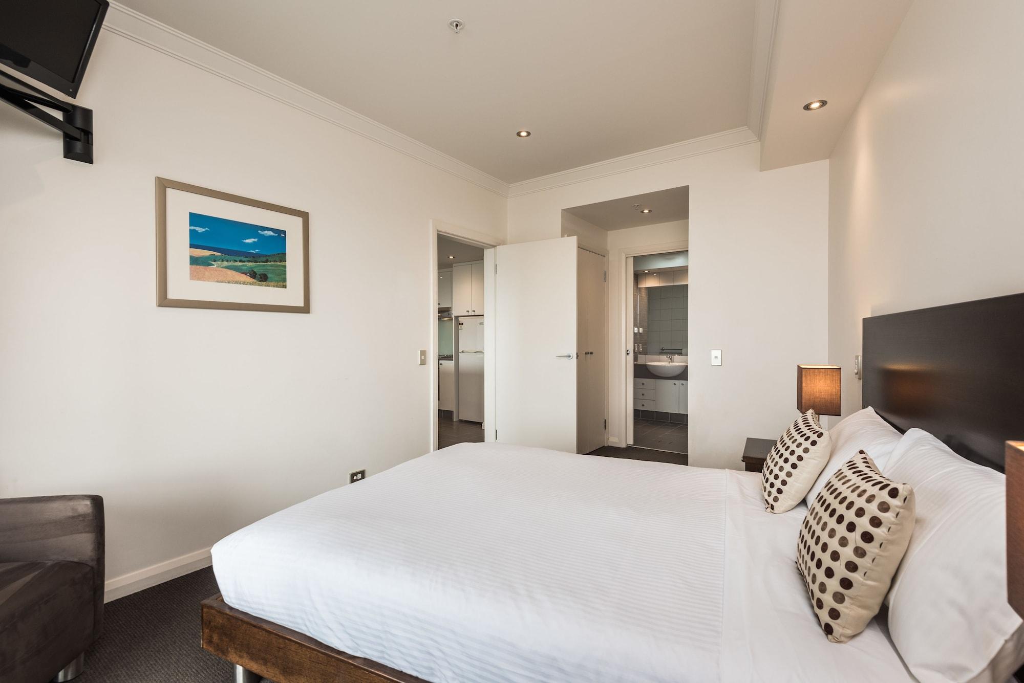 The Esplanade Resort And Spa Lakes Entrance Exterior photo